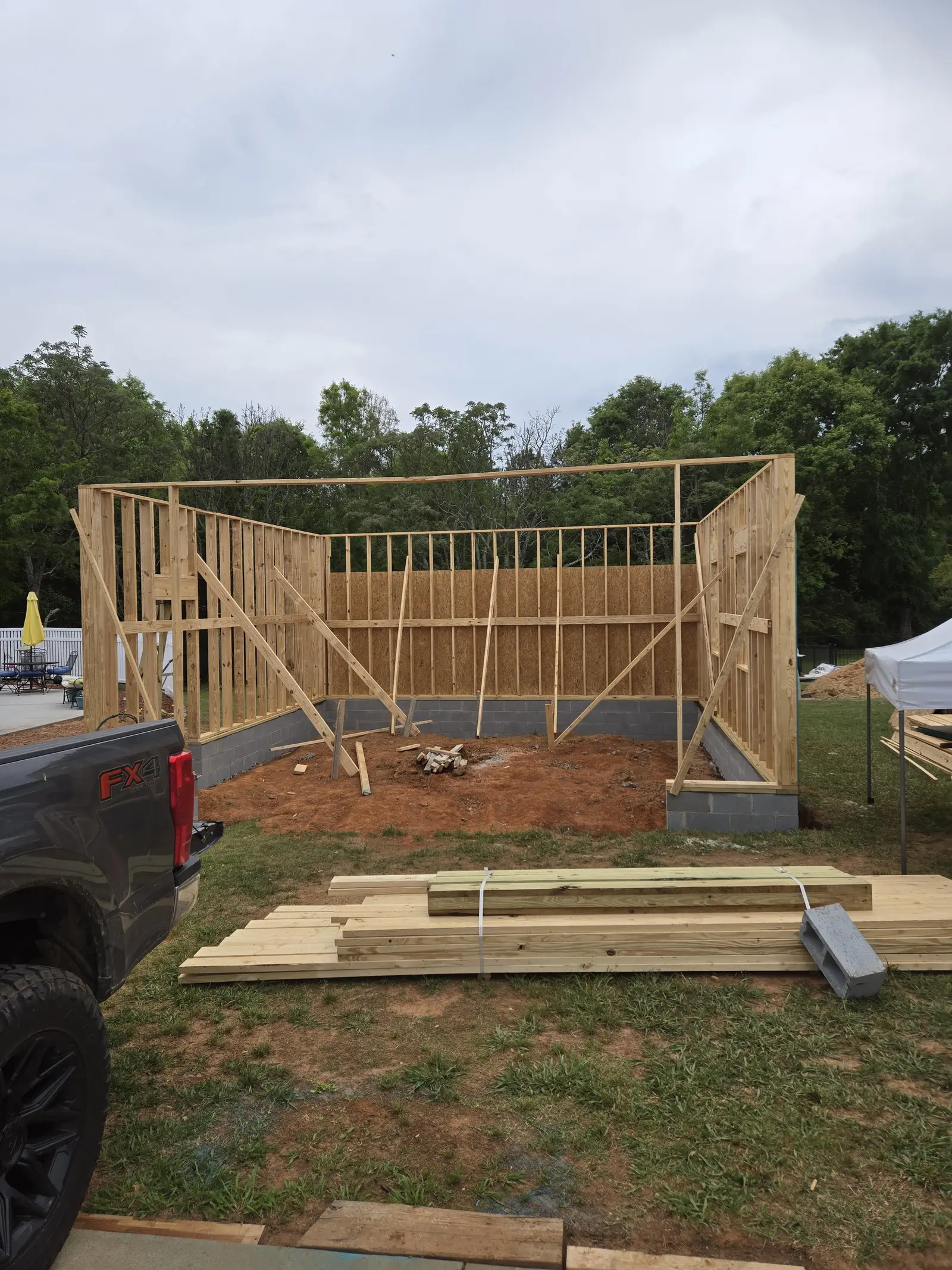 Garage - structure framing